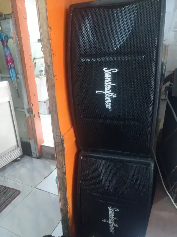 Spiker gantung model BMB