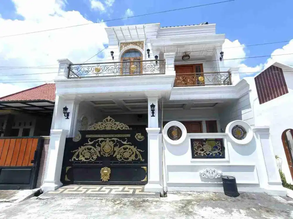 Rumah Mewah Modern Semi Furnish di Kartasura