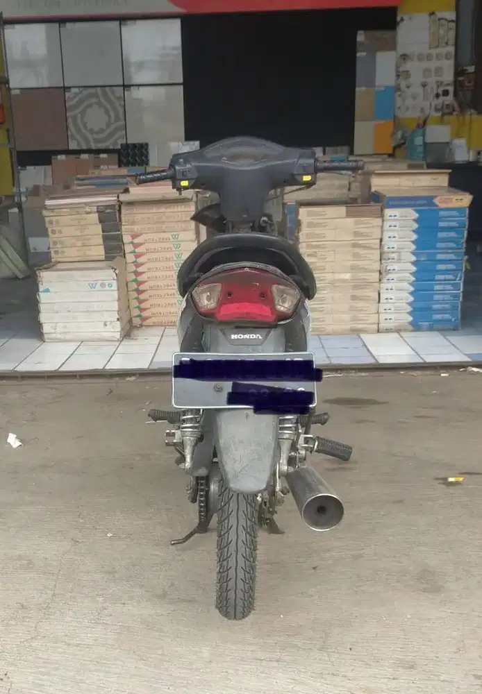 Dijual motor supra fit 2005