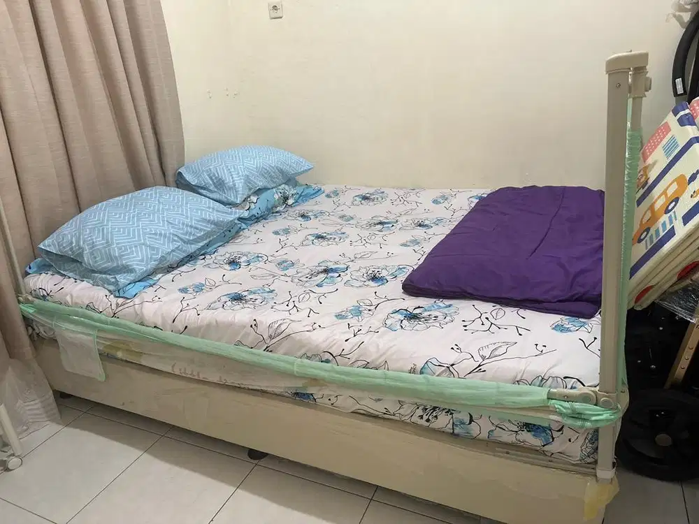 Kasur + dipan ukuran 160 x 200 cm