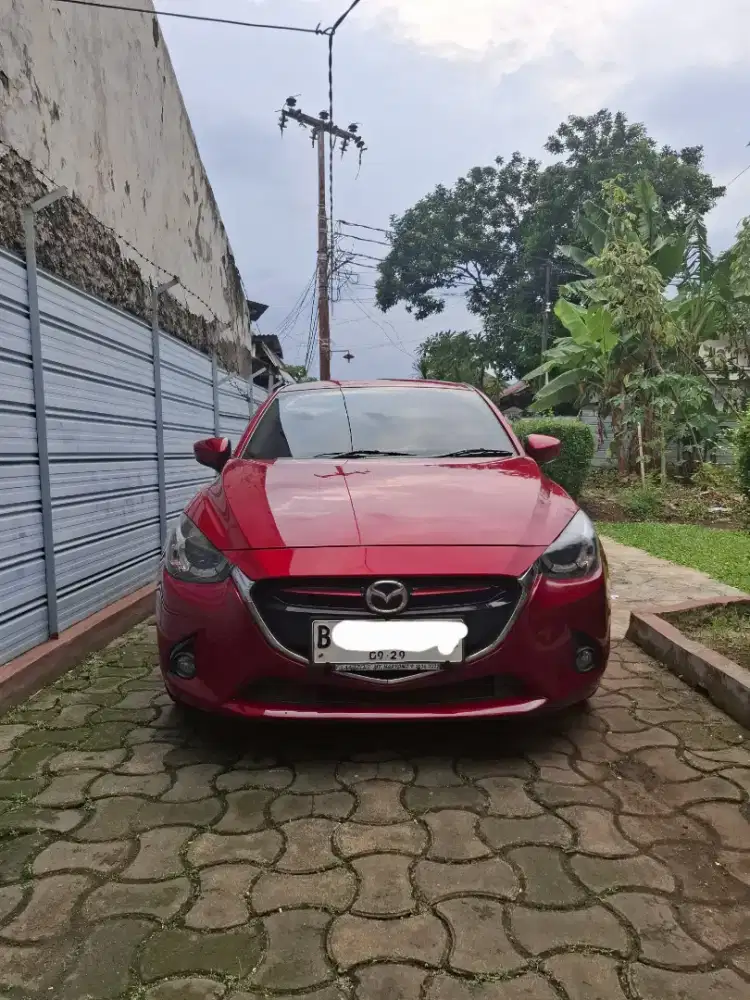 LOW KM & PAJAK PANJANG Mazda 2 Skyactiv R Matic
