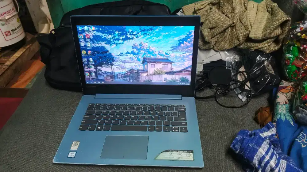 Laptop Lenovo core i3
