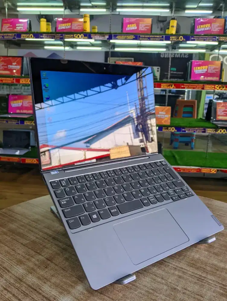 Lenovo Ideapad D330