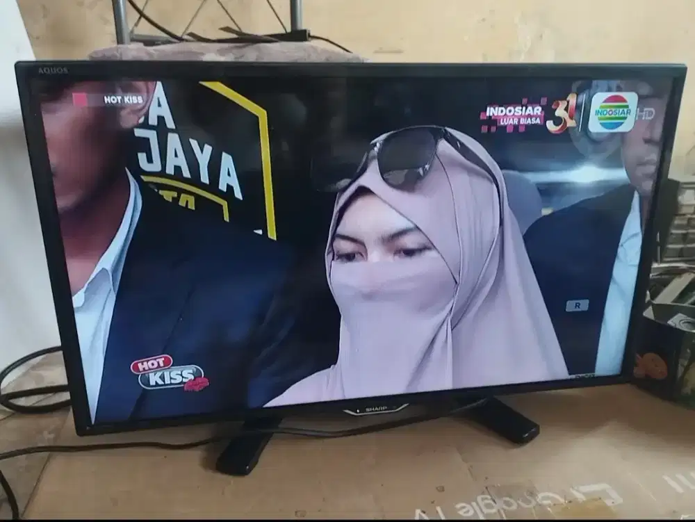 TV LED Sharp digital 24 inchi