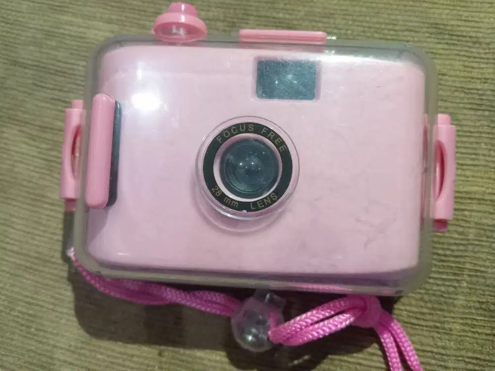 Kamera Underwater Pink Bekas seperti baru.