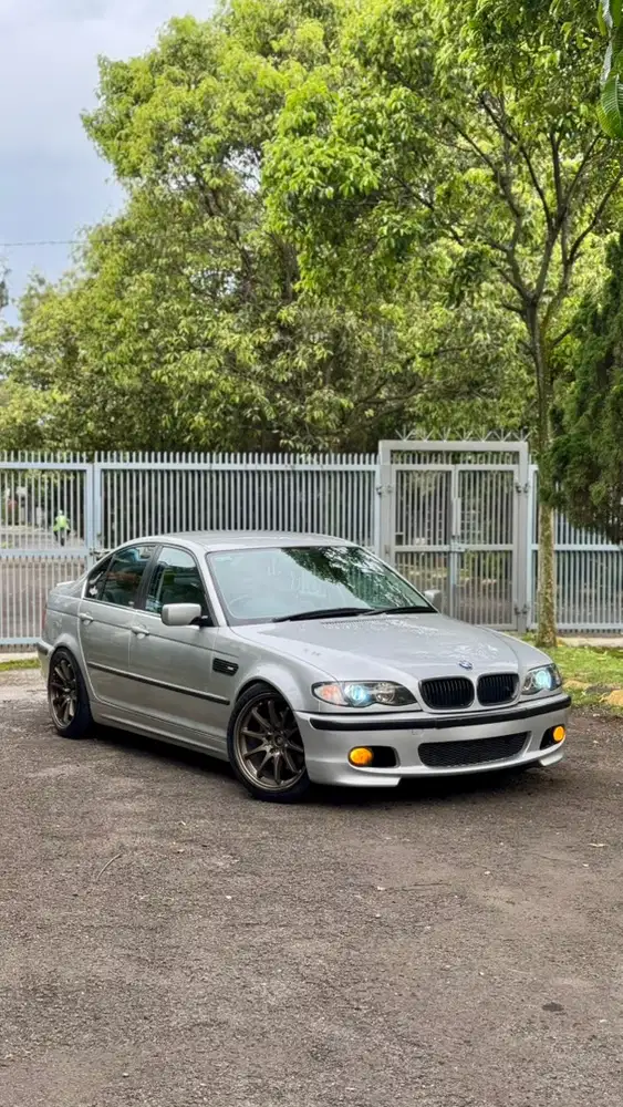 BMW E46 325i 2002 M-Sport low km