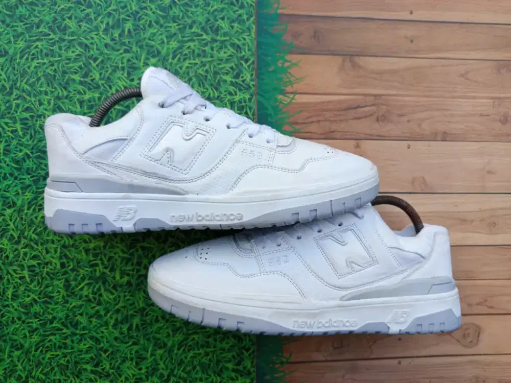 New Balance 550 White •Preloved,Second,Thrift•