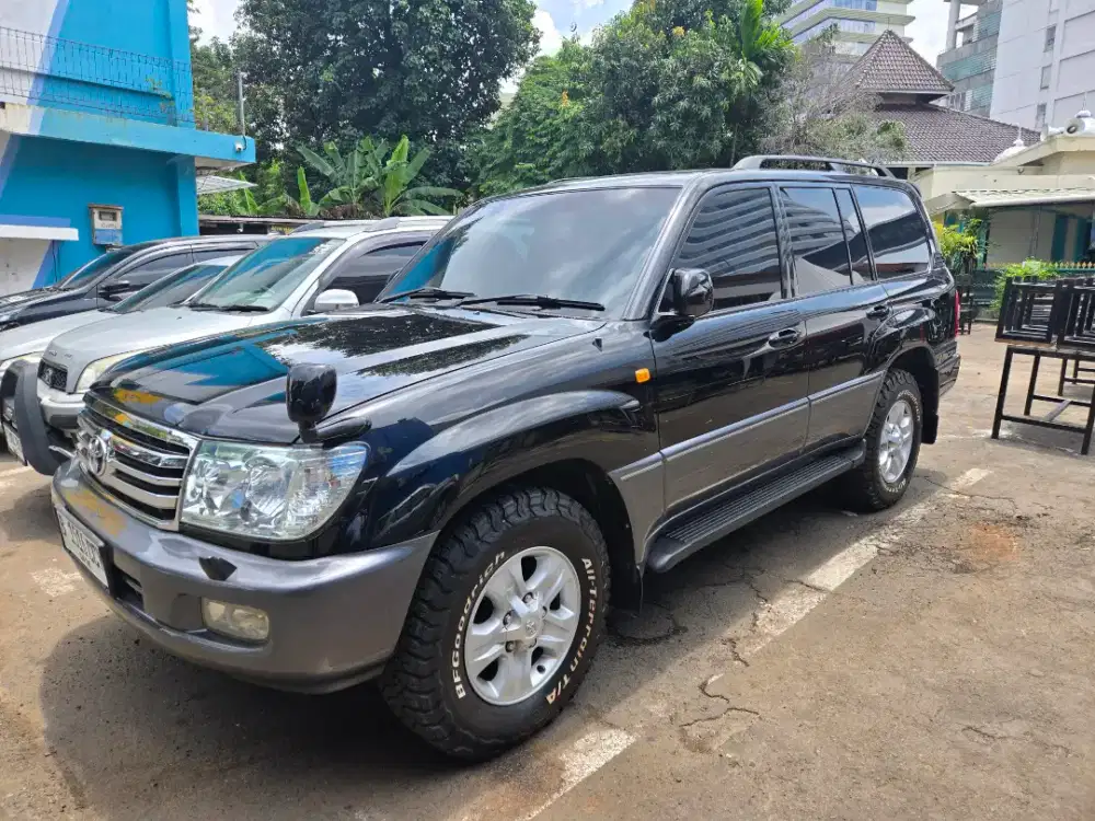 Land Cruiser VX100 Limited Edition