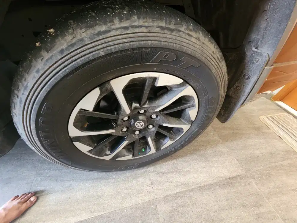 Ban Ori Fortuner 2022 dunlop grantrek kondisi masih tebal