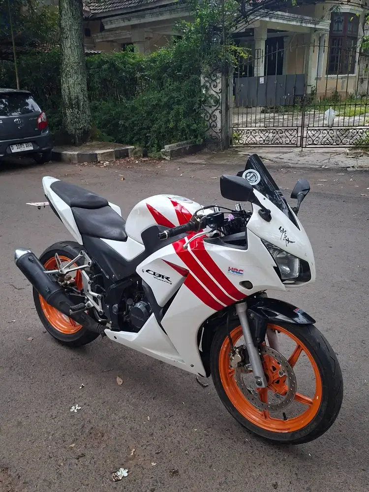 Honda Cbr 150R K45 2015