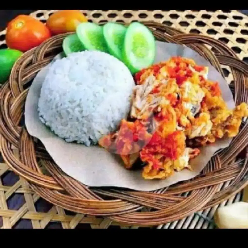 DICARI HELPER/ASISTEN KANTIN AYAM GEPREK