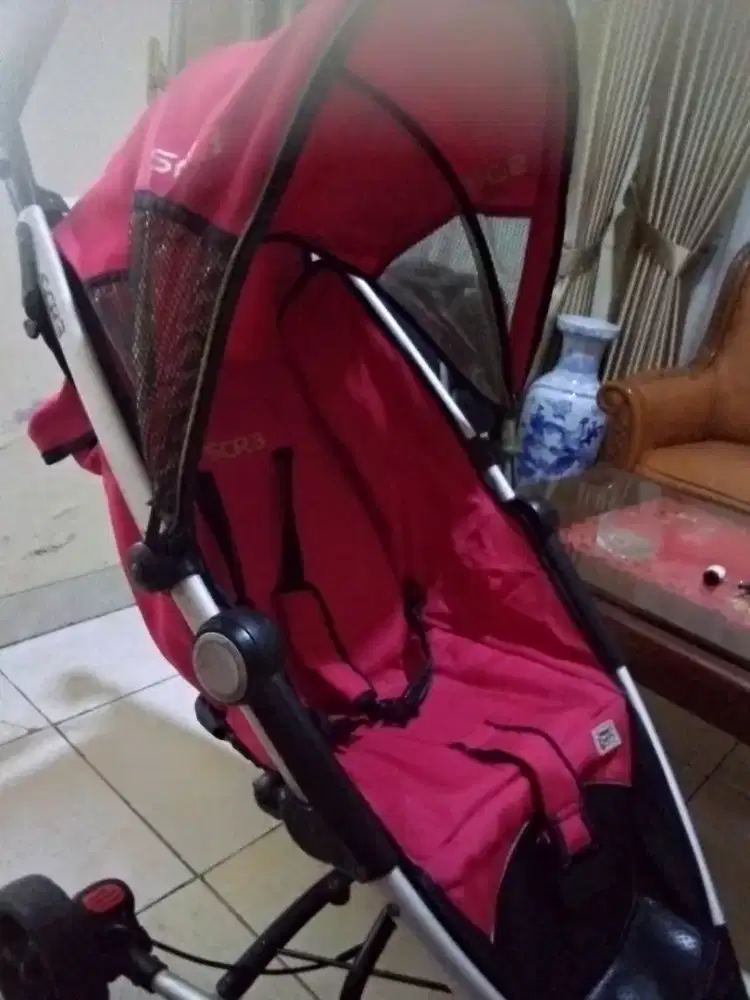 Stroller merah keren