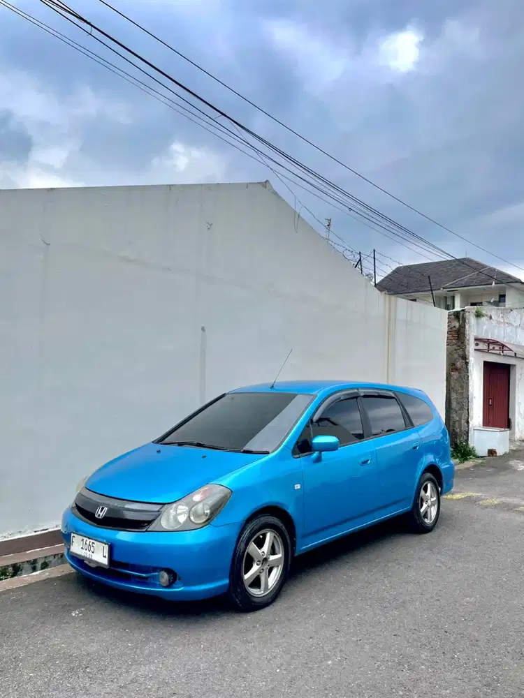 Honda Stream 2002 Bensin