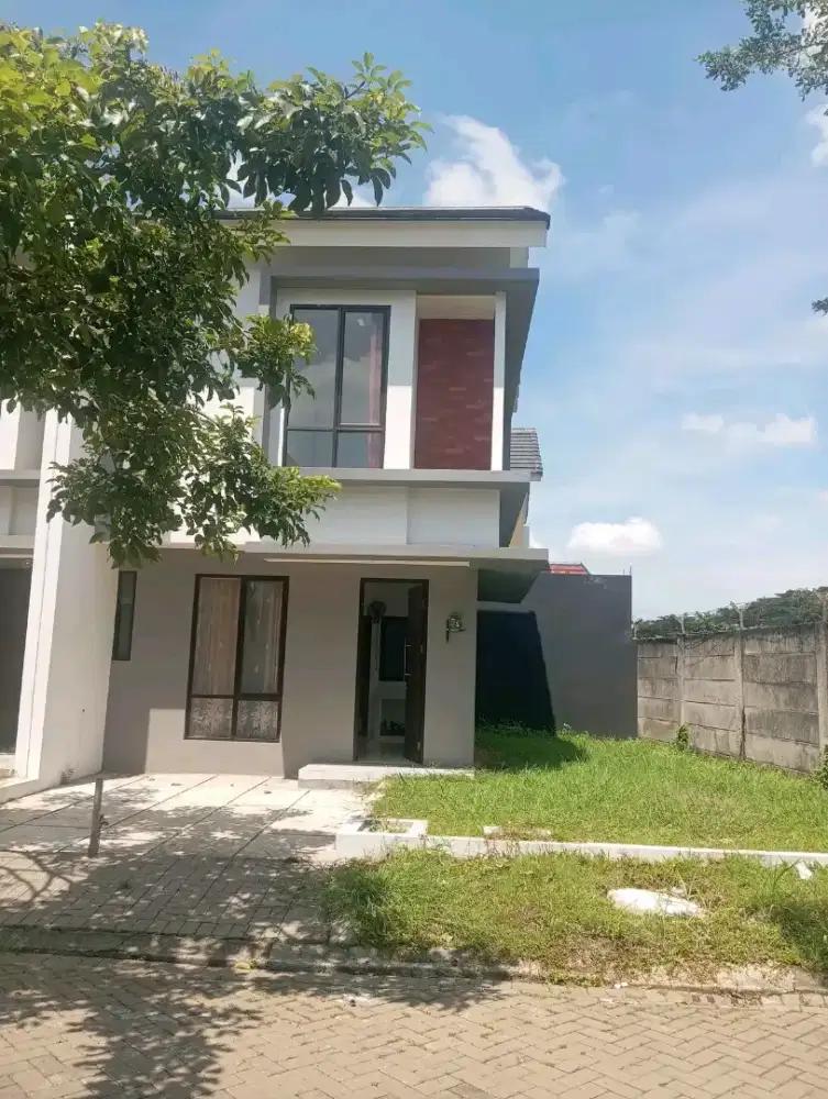 Jual rumah lokasi pasar kemis hook 112 m
