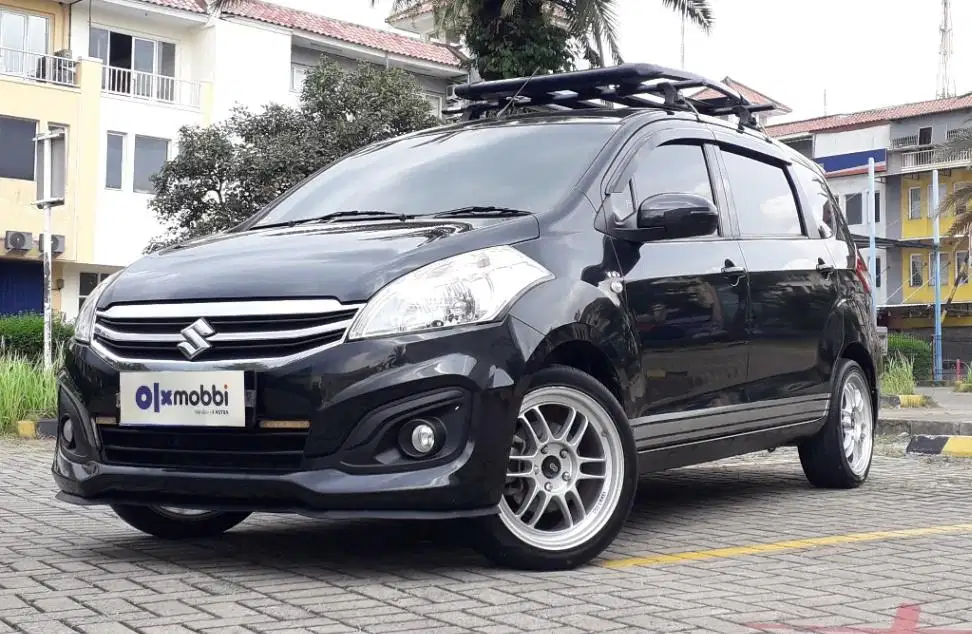 TDP 6,JT Suzuki Ertiga 1.4 GL Bensin-MT Hitam 2018