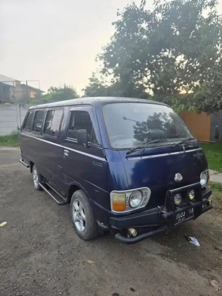 Hiace jadul th 1981 bensin
Mesin bagus sehat
starter cekgur