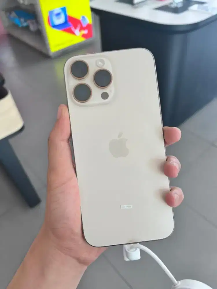 IPHONE 16 PRO MAX 256 CASHBACK 1JUTA
