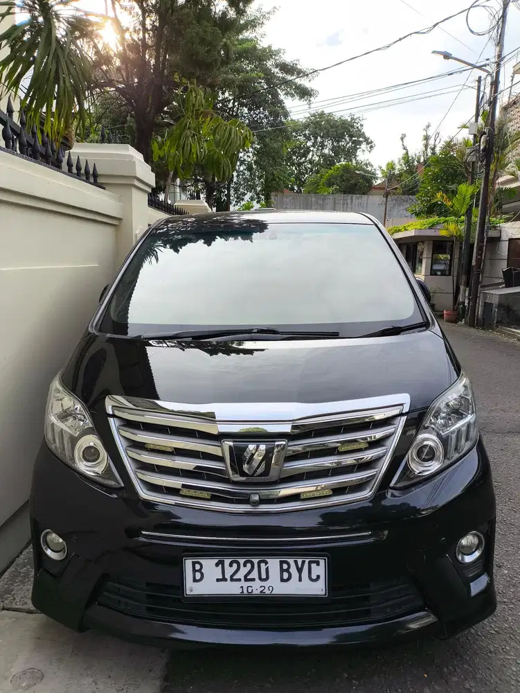 Toyota Alphard 2013 Bensin