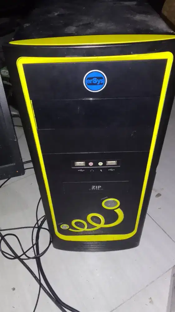 Komputer core i3 ram 5 gb DDR3