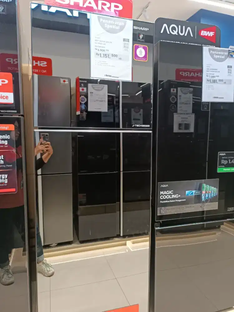 Bunga Cicilan 0% SHARP REFF 2 DOOR 352 LTR