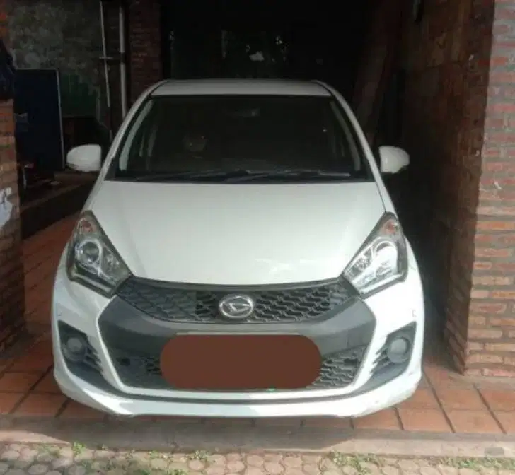JUAL Sirion Putih 1.3 RS AT 2015