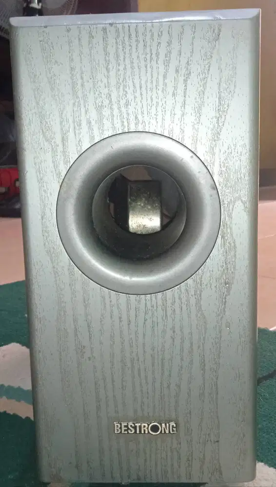 Di jual speaker pasif sub dan full range merk Bestrong
