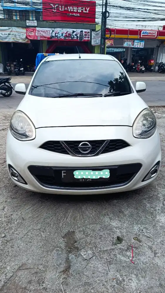 Nissan March XS 1.2 Automatic 2013