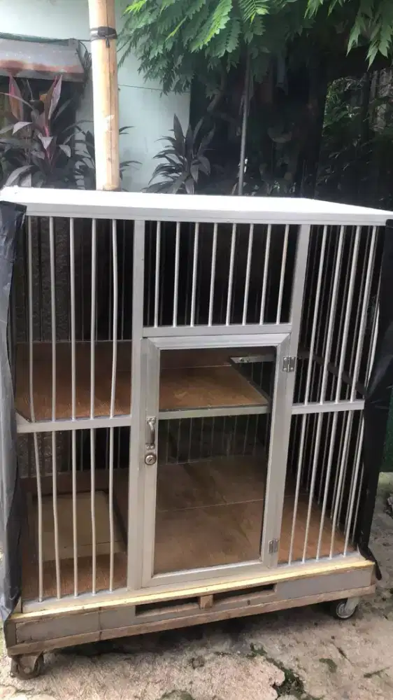 Kandang kucing alumunium pintu 1
