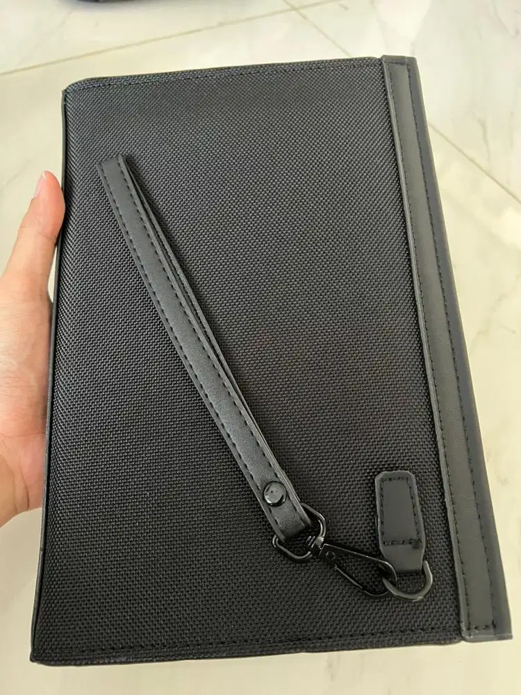 Pouch, clutch, handbag, dompet tumi