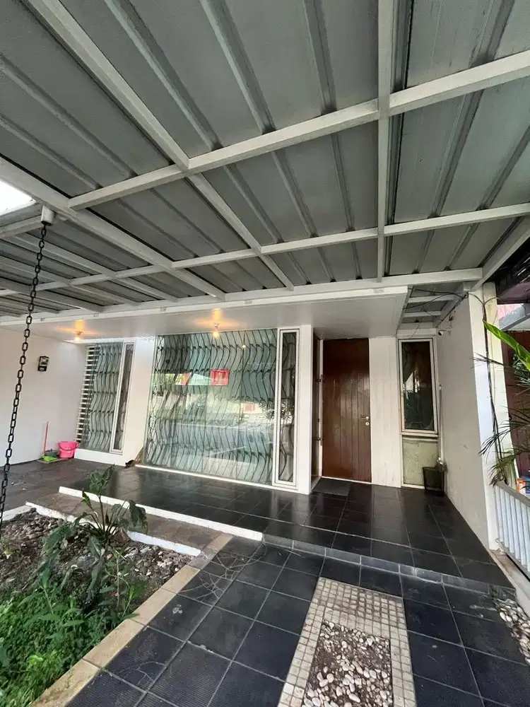 Rumah satu lantai di sewakan di citra gran cibubur