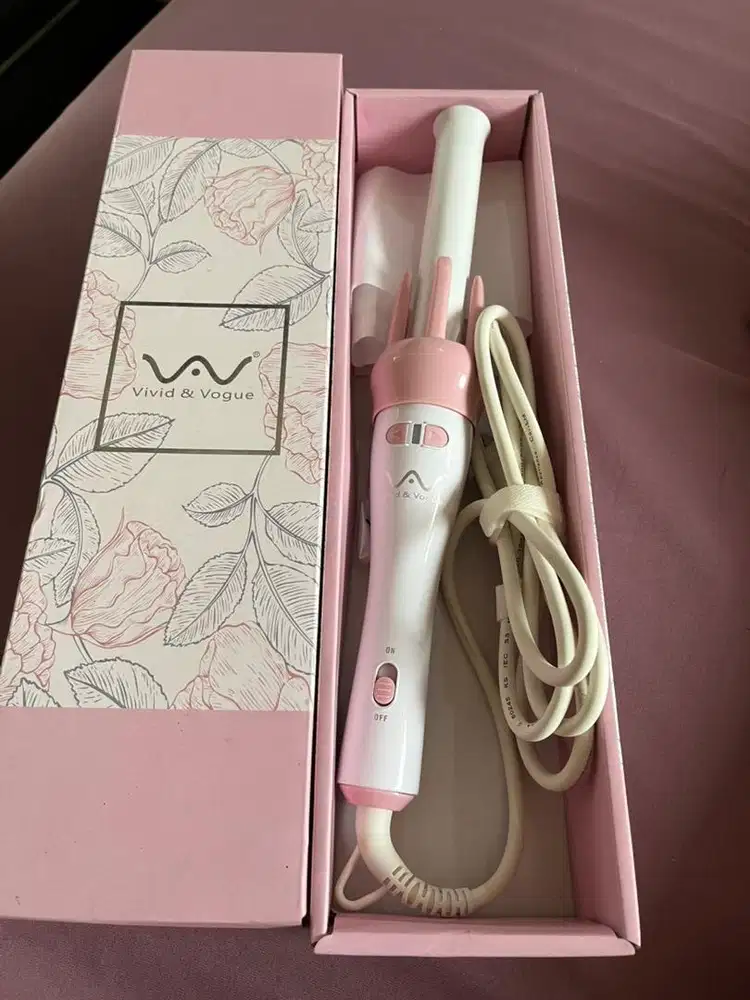 Curly Otomatis Vivid & Vogue