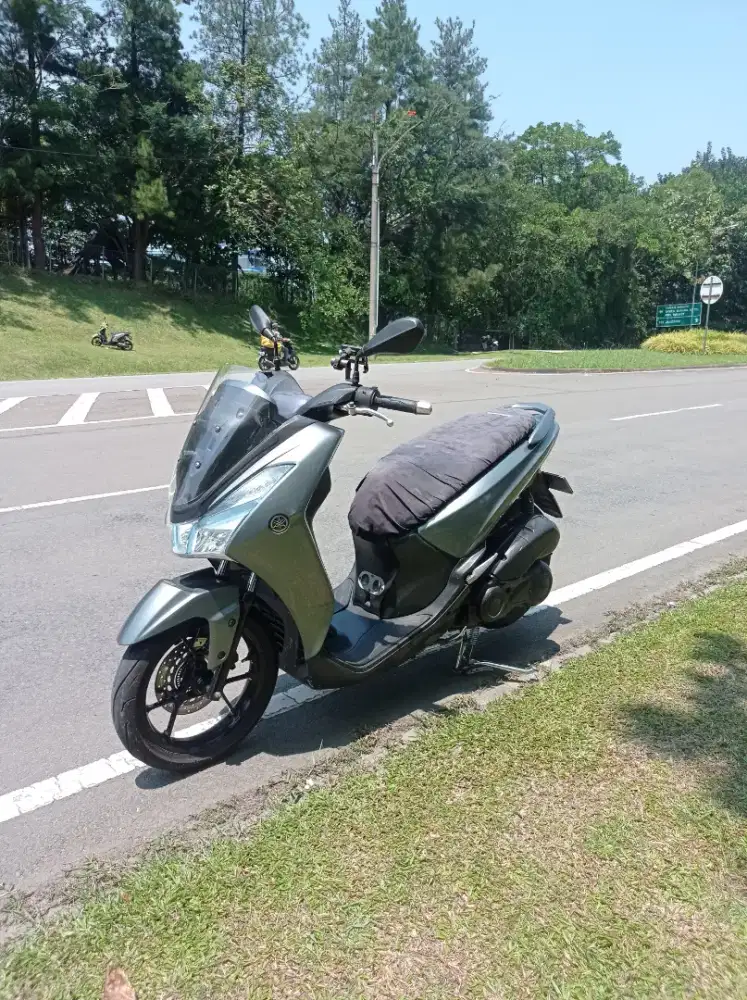 Yamaha lexi 125