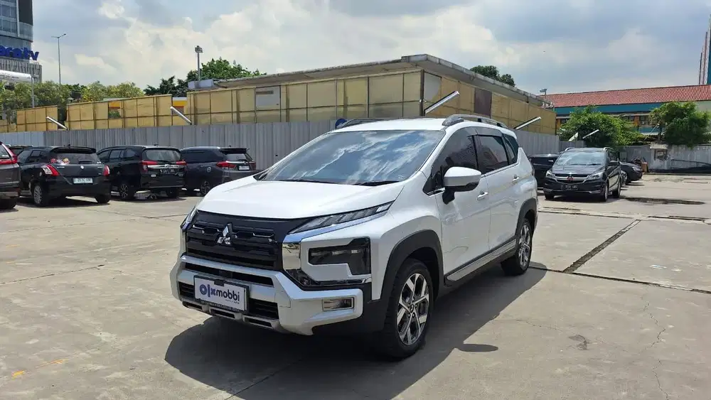 Pajak Panjang - Mitsubishi Xpander 1.5 Cross Bensin-AT 2023