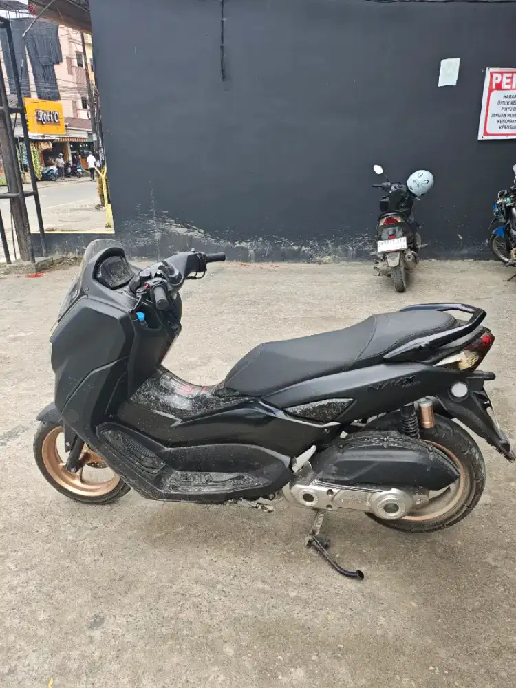 DIJUAL YAMAHA NMAX TAHUN2021 KEYLESS