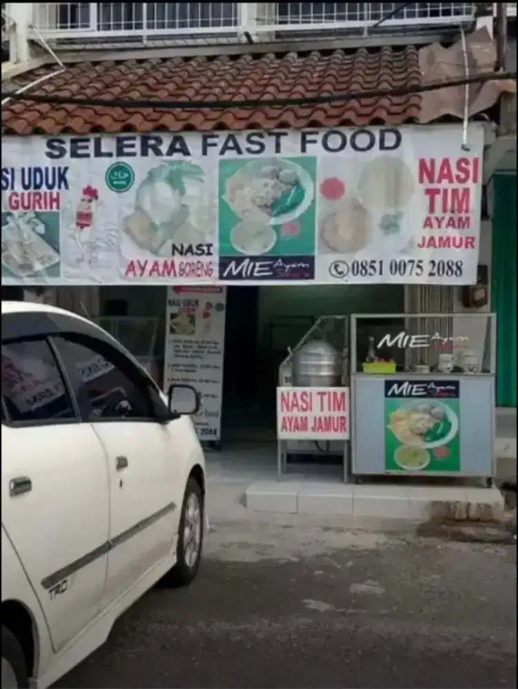 DICARI KARYAWAN RESTO