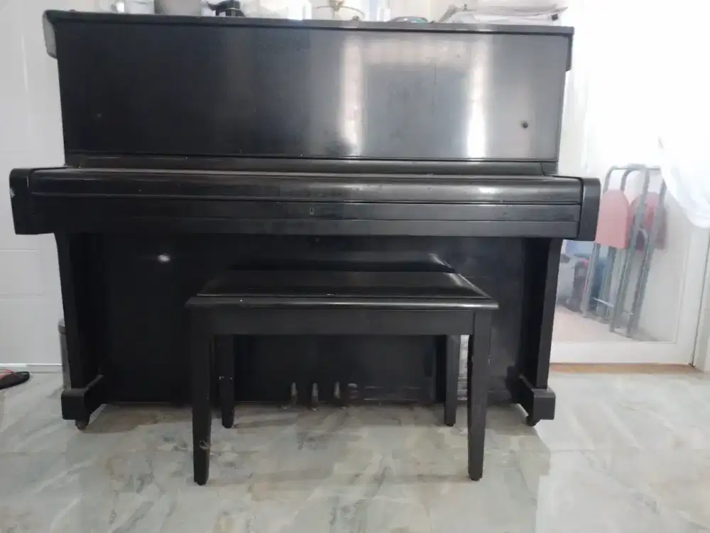 Piano Klasik Yamaha U1 Nippon Gakki