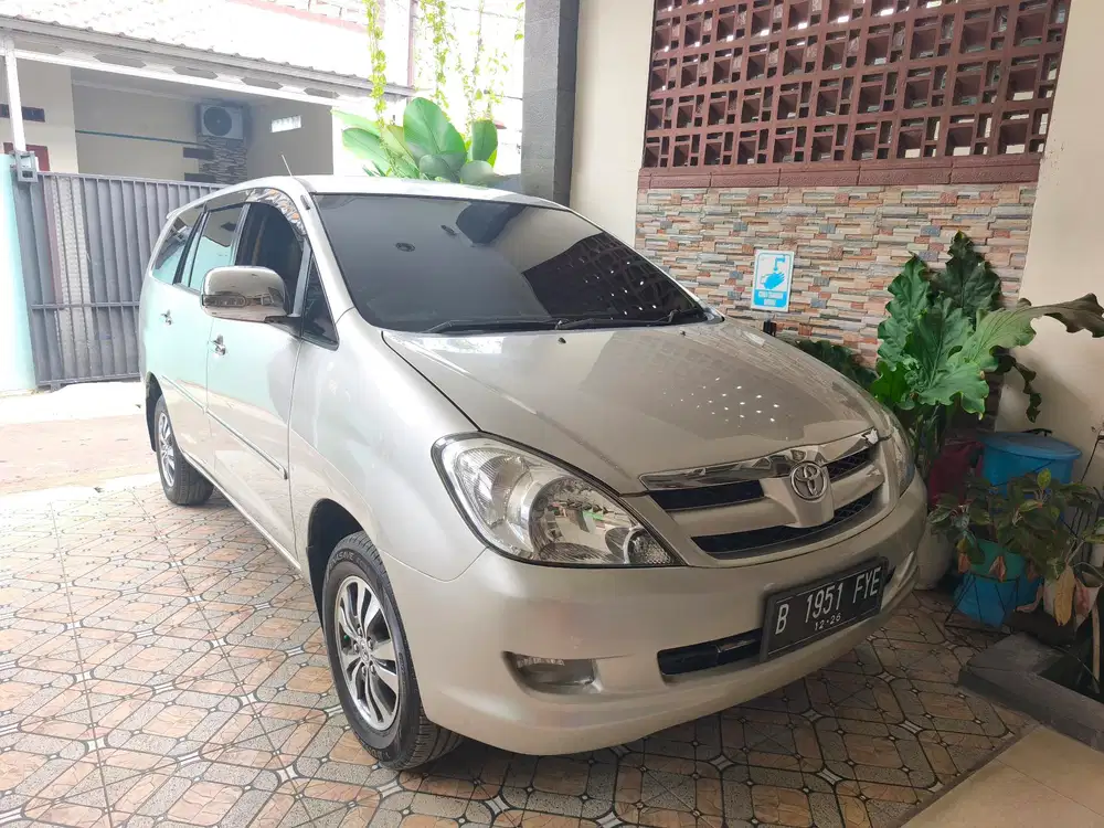 Kijang Innova G 2008 Metik