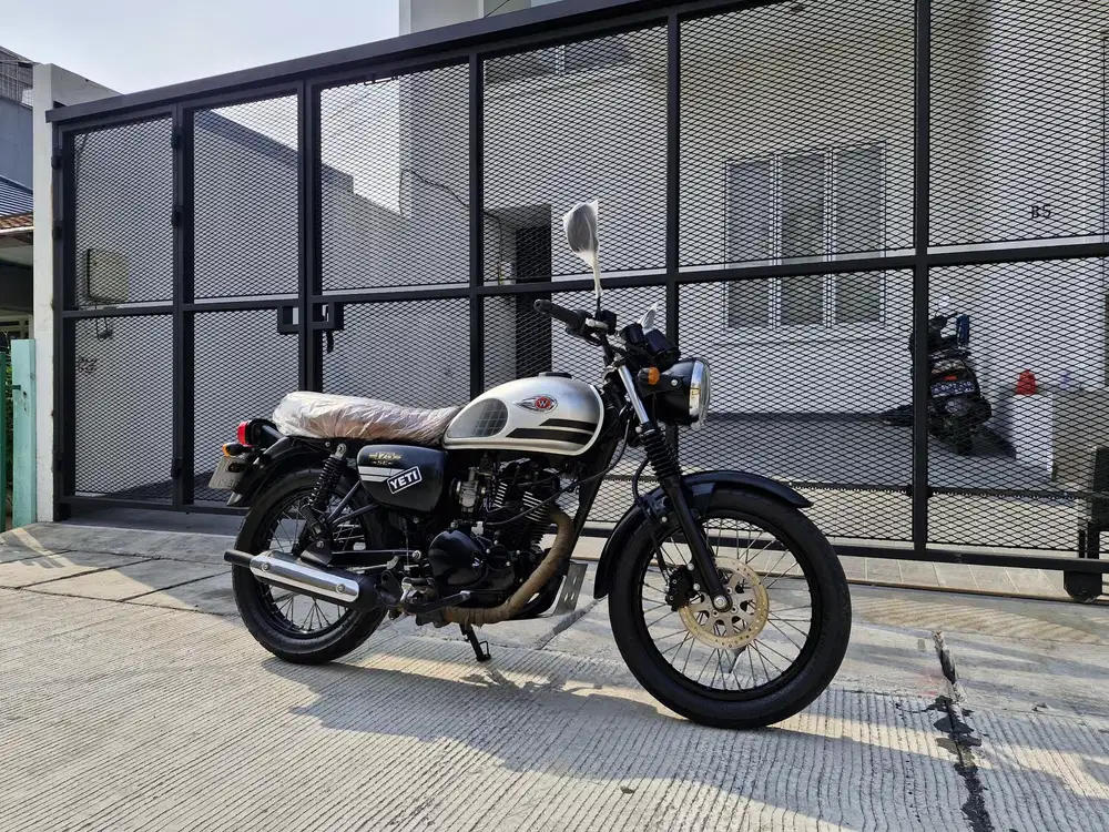 (( CLASSIC SUPER LIKE NEW DP 999RB‼️)) KAWASAKI W175 SE TH 2019 NIH !