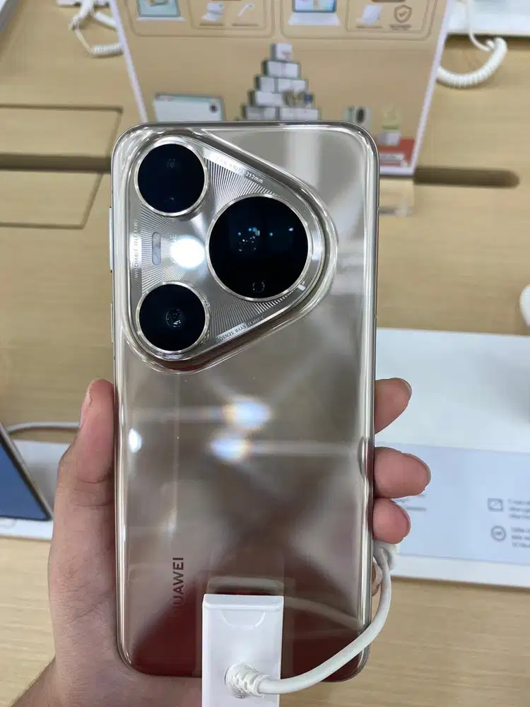 CREDIT HUAWEI PURA80 ULTRA