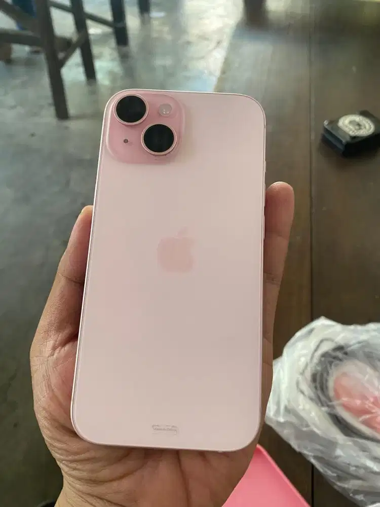 Iphone 15 pink 128
