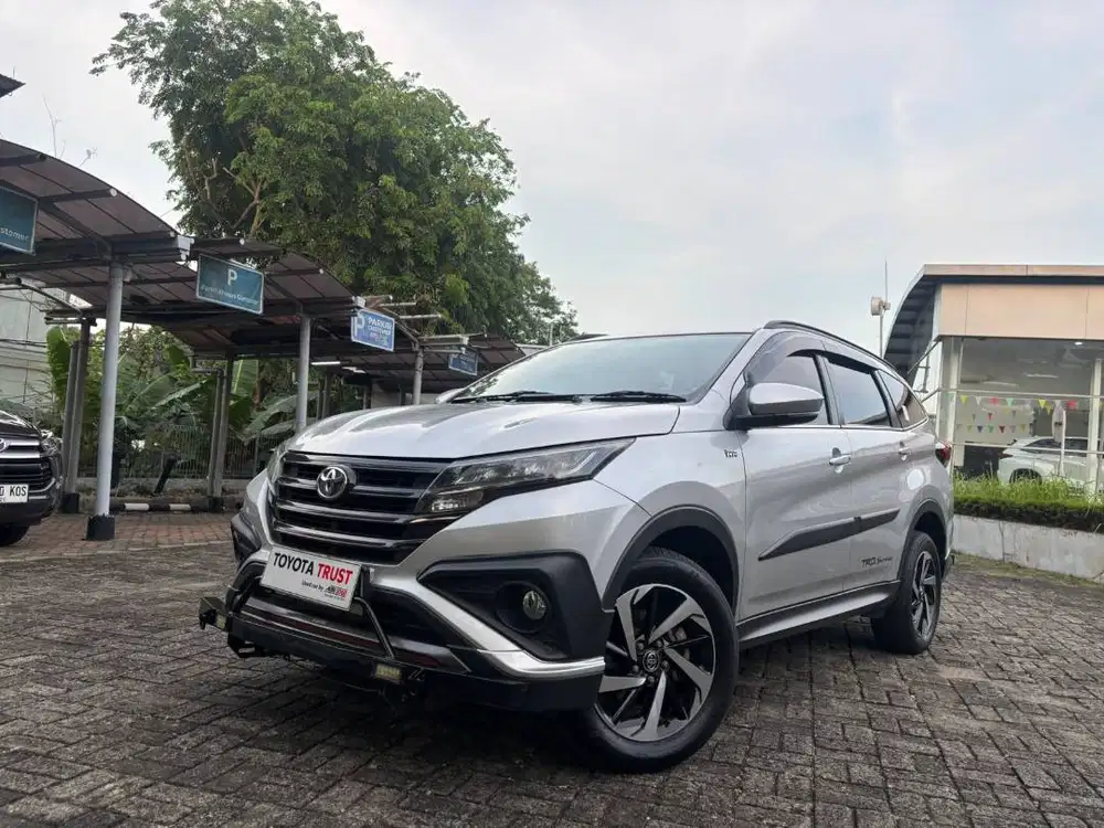 [LIKE NEW] Toyota Rush TRD Matic 2019