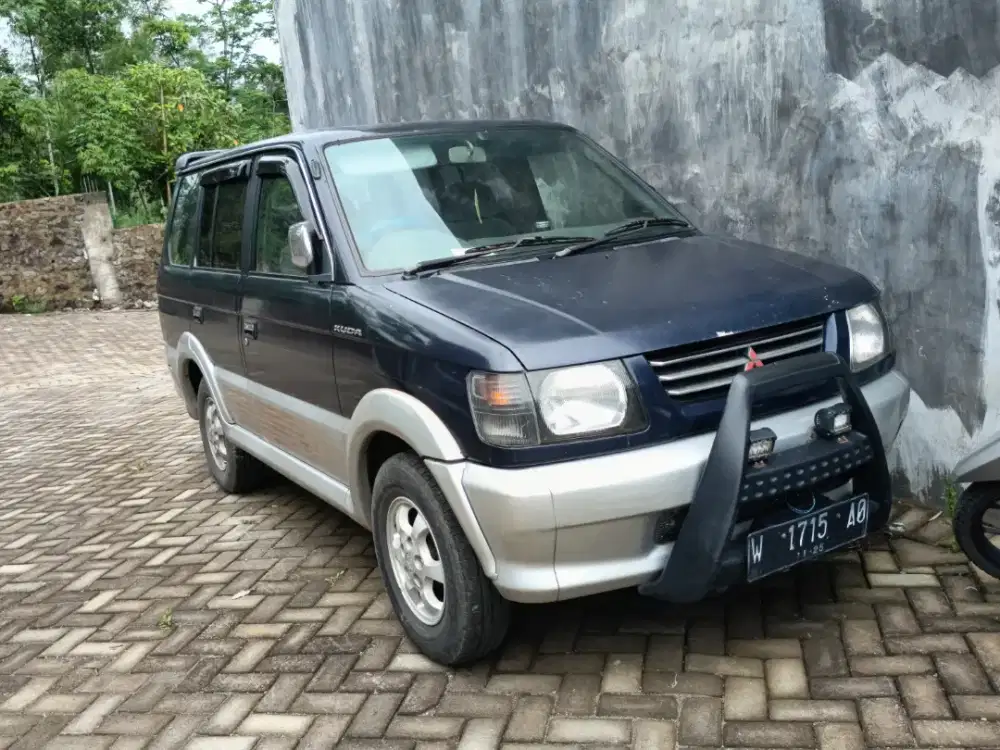 Dijual segera Mitsubishi kuda bensin 1999