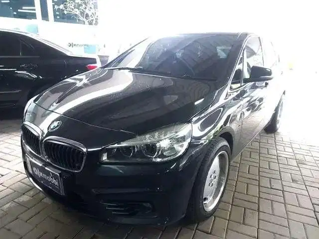 LOW DP BMW 218i 1.5 Sport Line Active Tourer Bensin-AT 2015 2MX