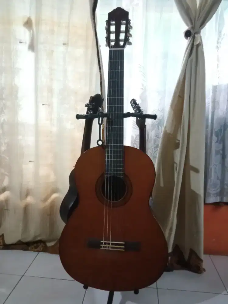 Gitar Akustik Elektrik Yamaha