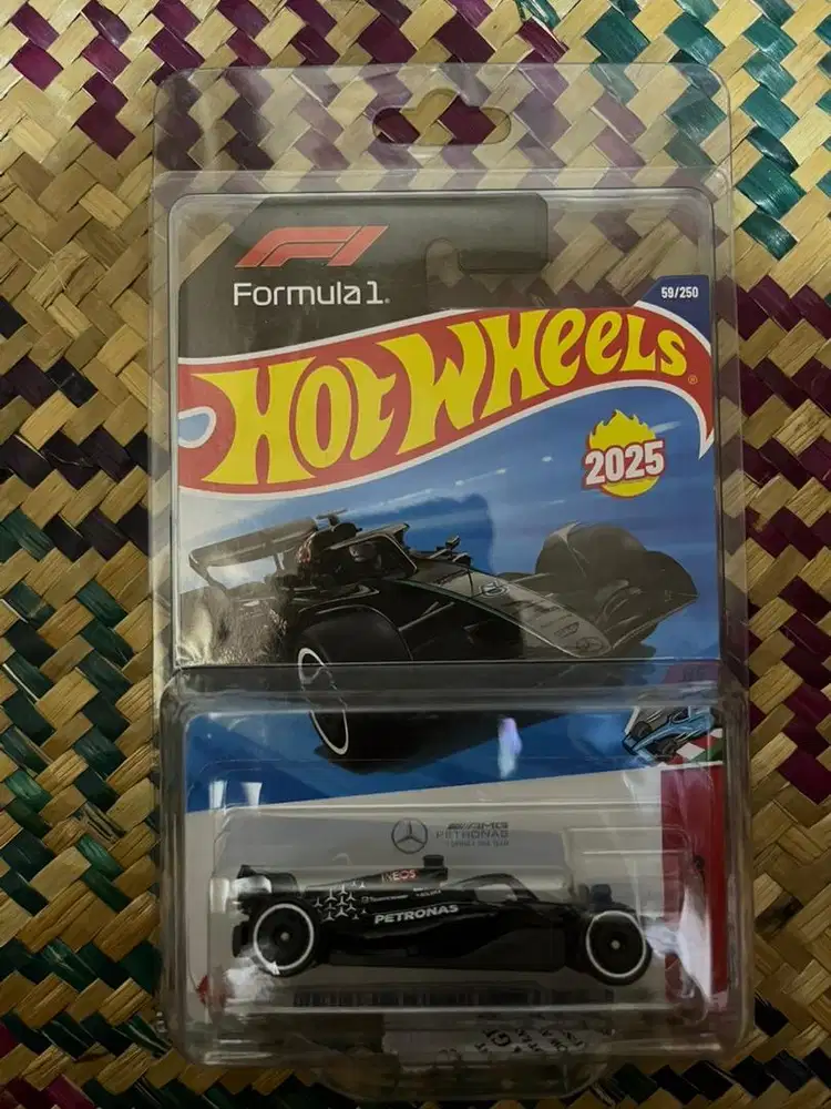 Hotwheels Koleksi Mercedes F1 2025