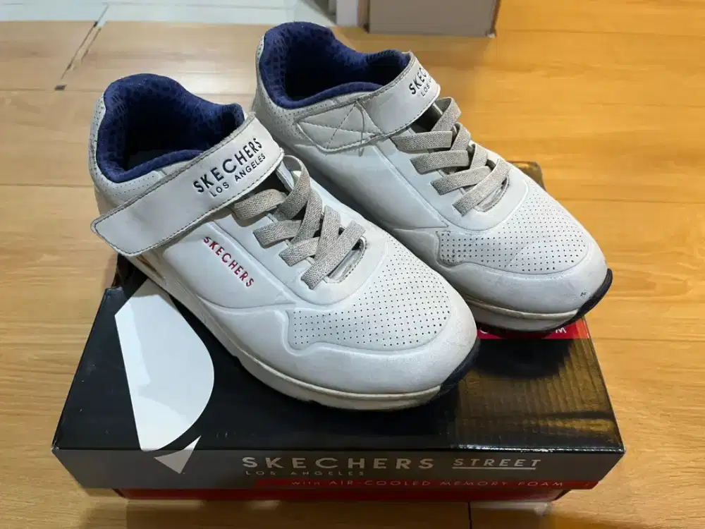 Sepatu Skechers Street Los Angeles White 33 / 23 cm