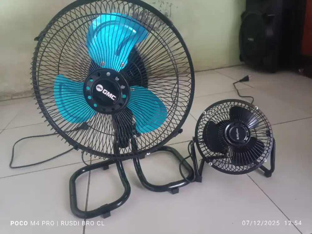 Dijual 2 unit Kipas Angin