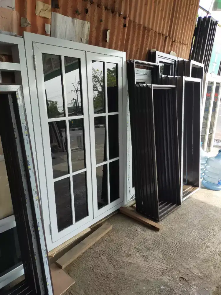 KUSEN, PINTU DAN JENDELA ALUMINIUM