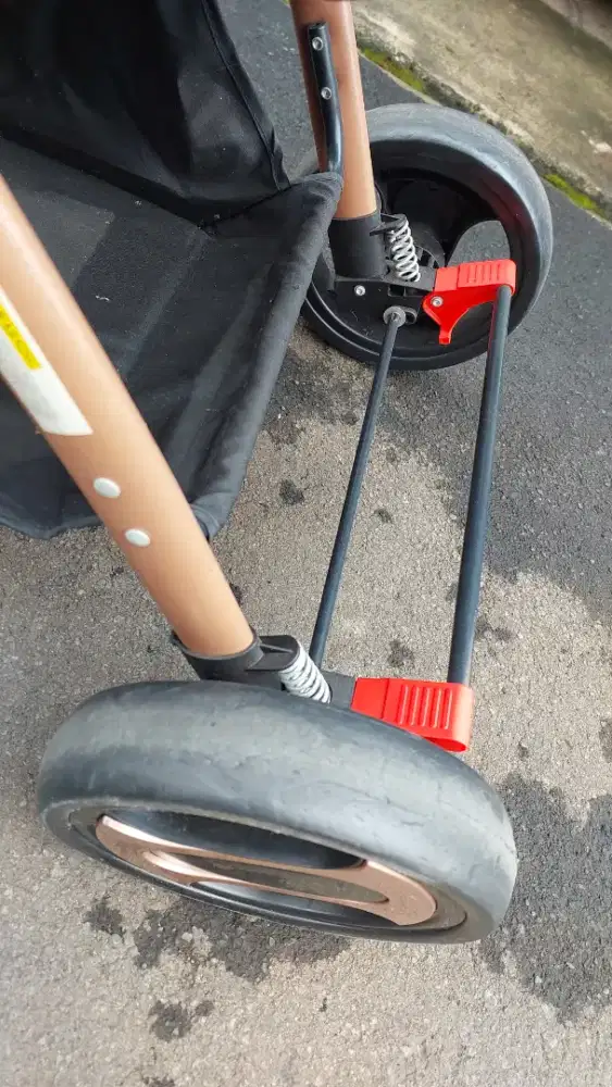 Dijual cepat stroller Bu