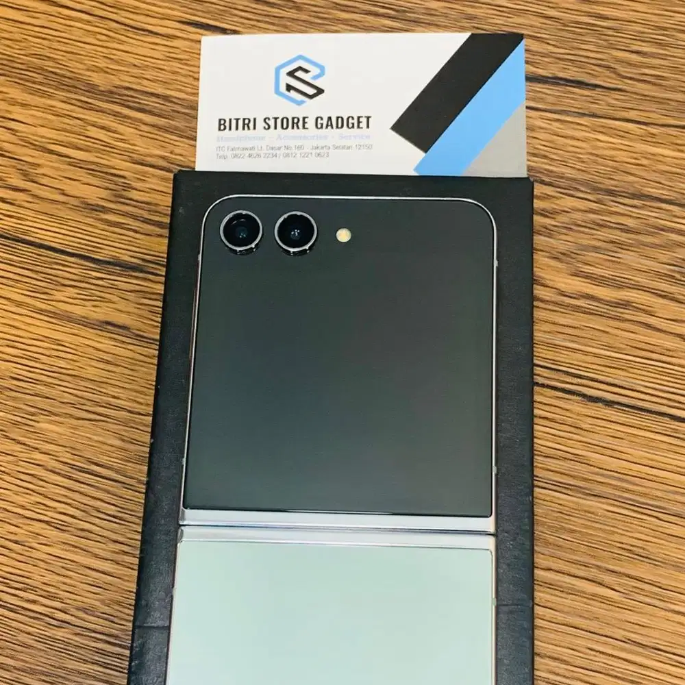 SAMSUNG Z FLIP 5 8/256GB